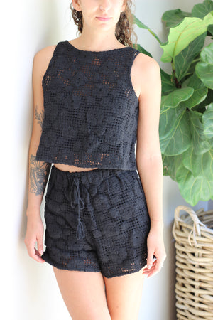 Runaway Heart Crochet Flower Shorts Black